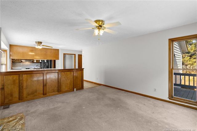 652 Dowfield Drive, Fayetteville, NC 28311