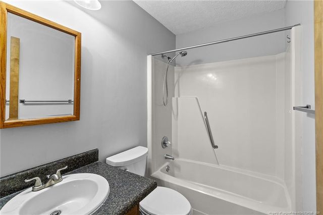 652 Dowfield Drive, Fayetteville, NC 28311