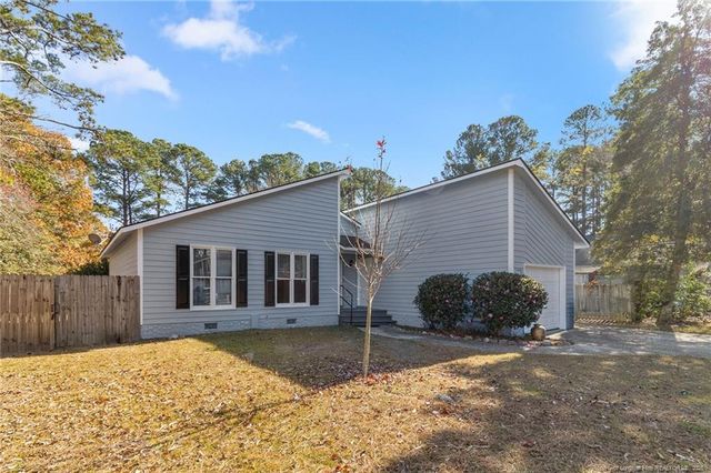 652 Dowfield Drive, Fayetteville, NC 28311