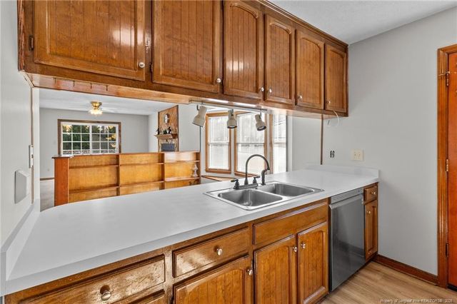 652 Dowfield Drive, Fayetteville, NC 28311