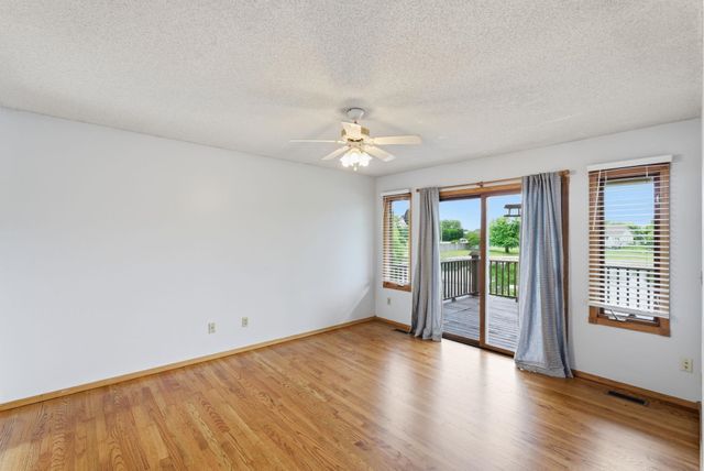 2209 N SANDPLUM STREET, Sedgwick, KS 67205