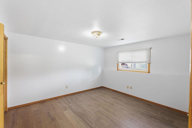 2209 N SANDPLUM STREET, Sedgwick, KS 67205