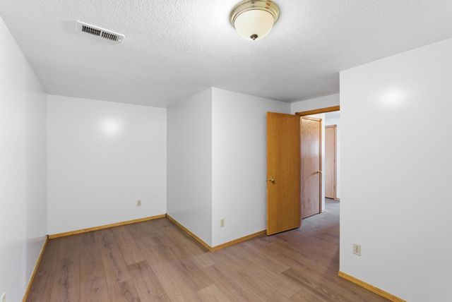 2209 N SANDPLUM STREET, Sedgwick, KS 67205