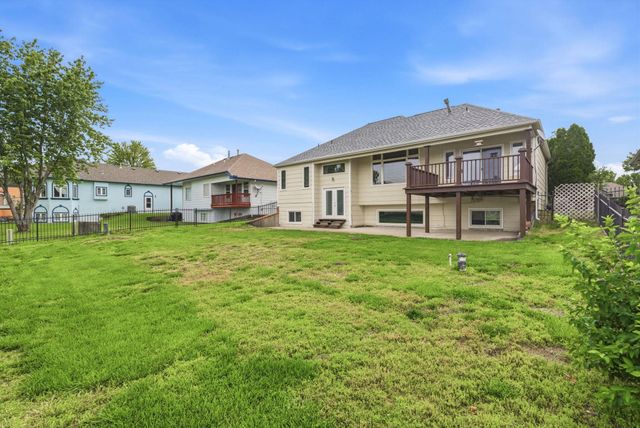 2209 N SANDPLUM STREET, Sedgwick, KS 67205