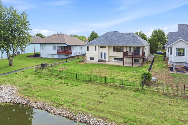 2209 N SANDPLUM STREET, Sedgwick, KS 67205