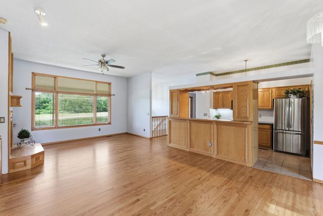 2209 N SANDPLUM STREET, Sedgwick, KS 67205
