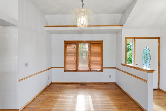2209 N SANDPLUM STREET, Sedgwick, KS 67205