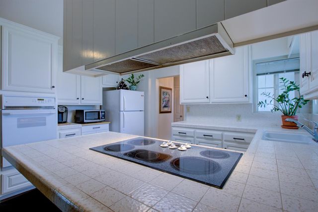 4731 Rollingwood Dr, Salida, CA 95368