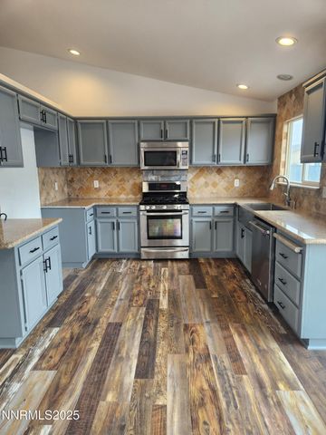 132 Campfire Circle, Fernley, NV 89408