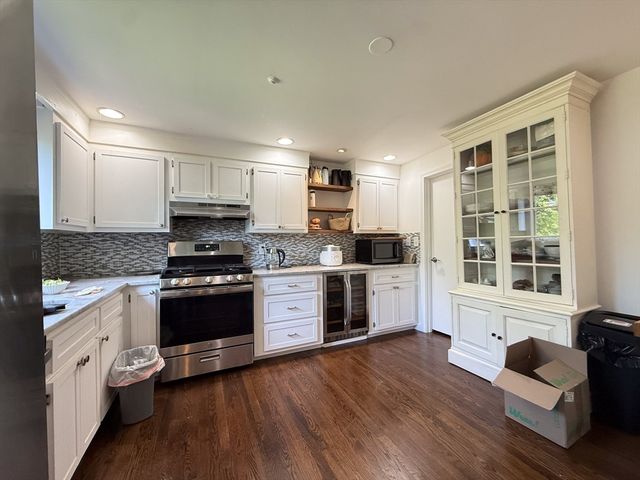 26 Hanmond Pond Pkwy 0, Brookline, MA 02467