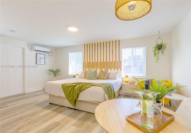 1836 NW 16th Ter, Miami, FL 33125