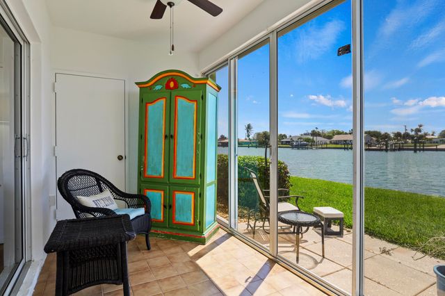1315 Bayshore Drive 102, Fort Pierce, FL 34949