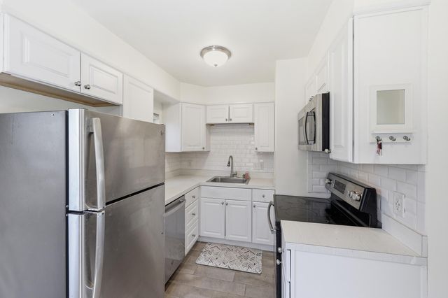 943 S Chesterfield Road, Columbus, OH 43209