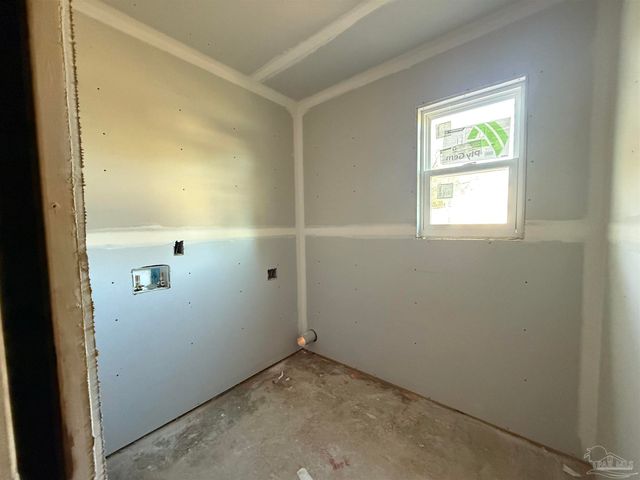 5130 Blackmon Dr, Jay, FL 32565