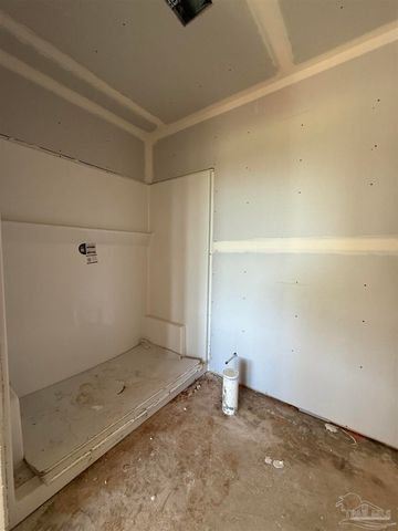 5130 Blackmon Dr, Jay, FL 32565