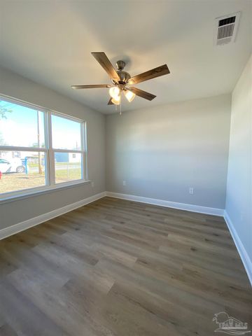 5130 Blackmon Dr, Jay, FL 32565