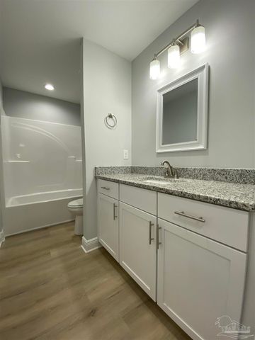 5130 Blackmon Dr, Jay, FL 32565