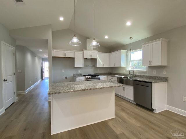 5130 Blackmon Dr, Jay, FL 32565