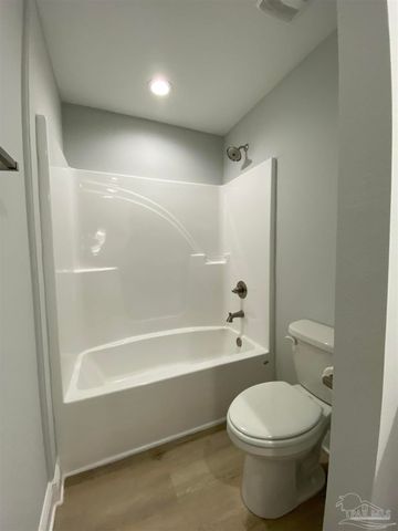 5130 Blackmon Dr, Jay, FL 32565