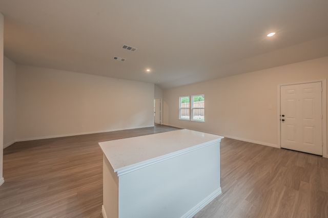 115 Kylie Street, Cleburne, TX 76031