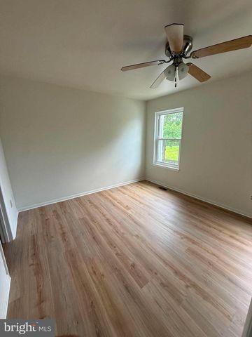 49 OLD KNIFE CT, Middle River, MD 21220