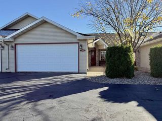 586 N WISCONSIN STREET, Berlin, WI 54923