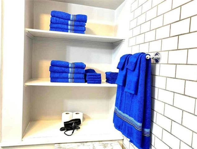 224 S Pacific Ave 1, Friendship Park, PA 15214