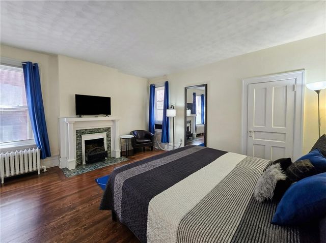 224 S Pacific Ave 1, Friendship Park, PA 15214