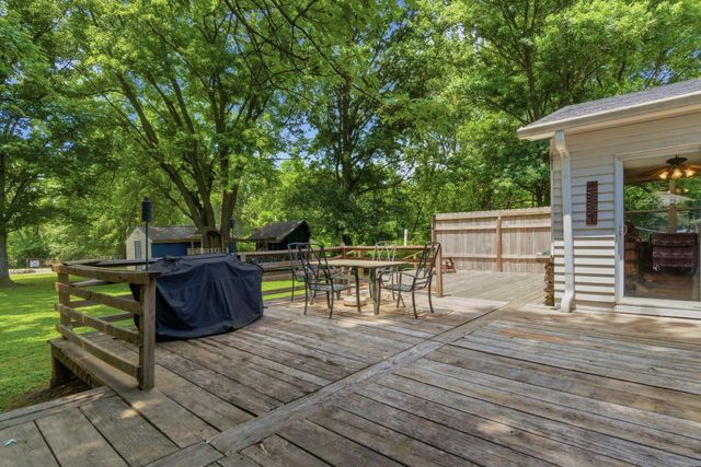 147 Meadowbrook Drive, Frankfort, KY 40601
