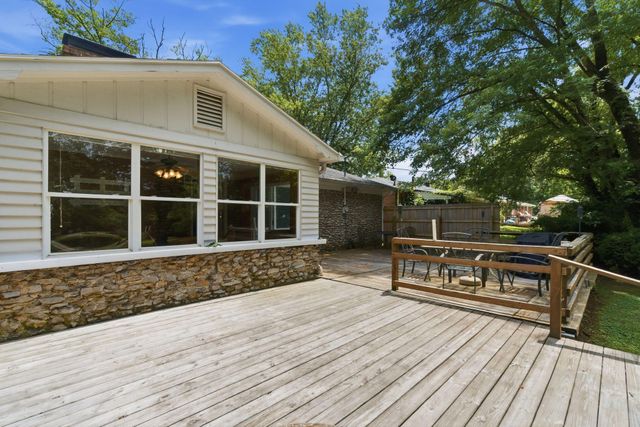 147 Meadowbrook Drive, Frankfort, KY 40601