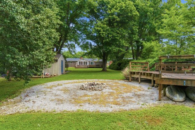 147 Meadowbrook Drive, Frankfort, KY 40601