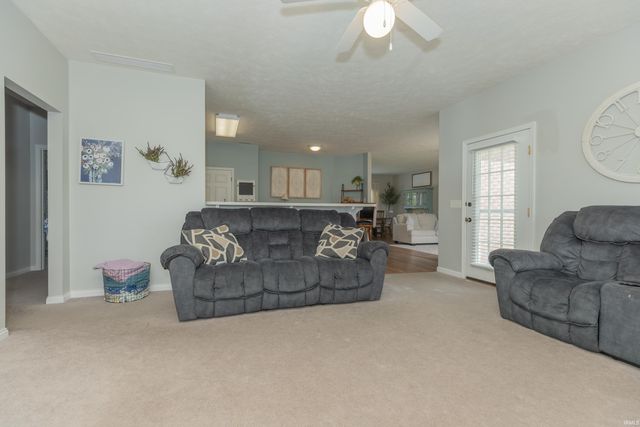 5961 Bryanna Court, Newburgh, IN 47630