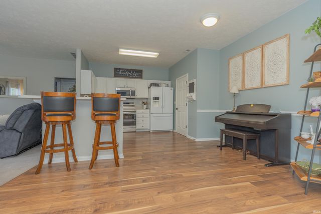 5961 Bryanna Court, Newburgh, IN 47630