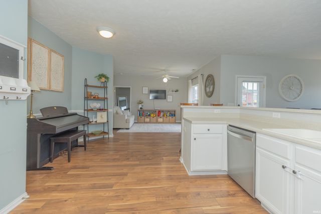 5961 Bryanna Court, Newburgh, IN 47630