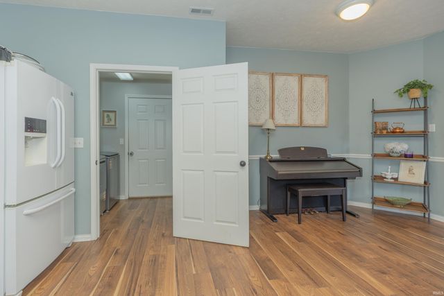 5961 Bryanna Court, Newburgh, IN 47630