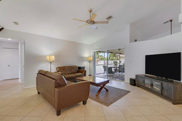 7160 Brickyard Circle, Lake Worth, FL 33467