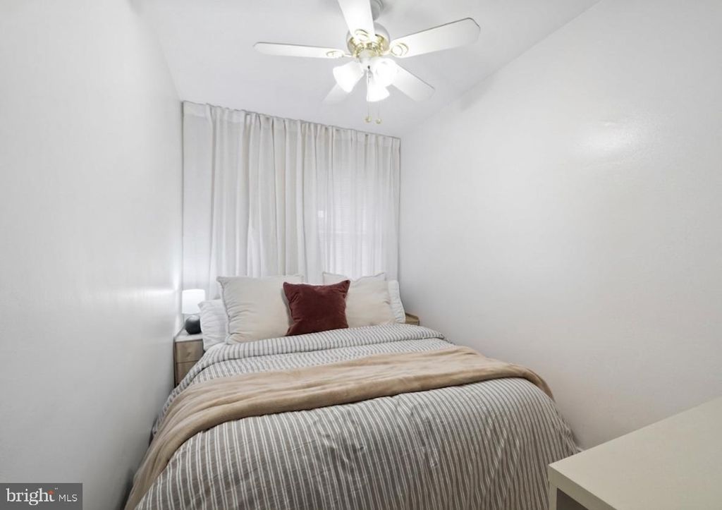 Image 13 of property listing at 6834 DULUTH AVE, Dundalk, MD 21222