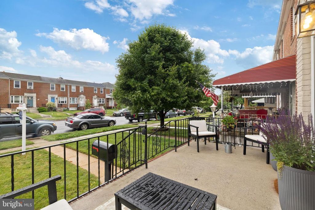 Image 2 of property listing at 6834 DULUTH AVE, Dundalk, MD 21222