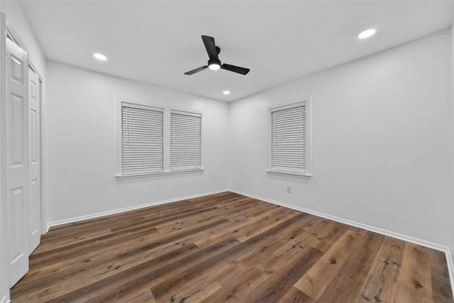 310 Nasturtium Street, Lake Jackson, TX 77566