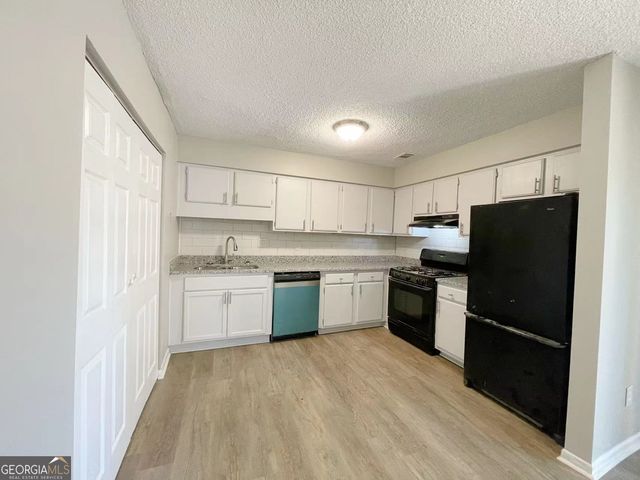 4030 Laurie Jo Drive SW, Marietta, GA 30008