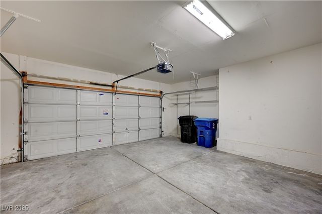 9299 Adamshurst Avenue, Las Vegas, NV 89148