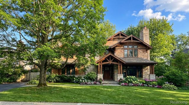 852 Puritan Avenue, Birmingham, MI 48009