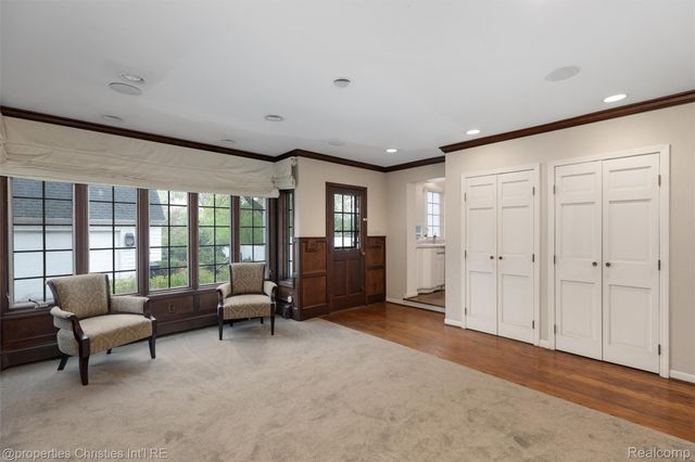 852 Puritan Avenue, Birmingham, MI 48009