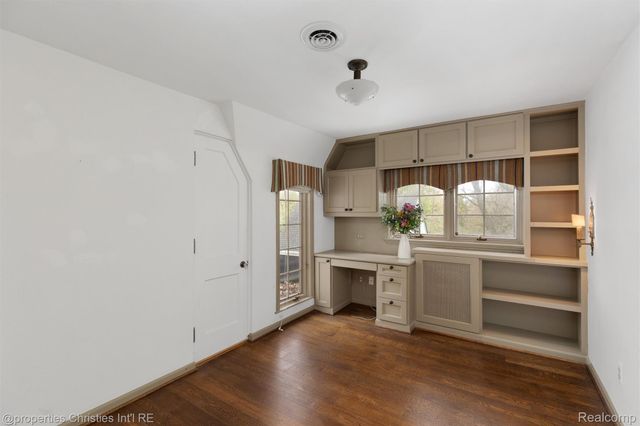 852 Puritan Avenue, Birmingham, MI 48009