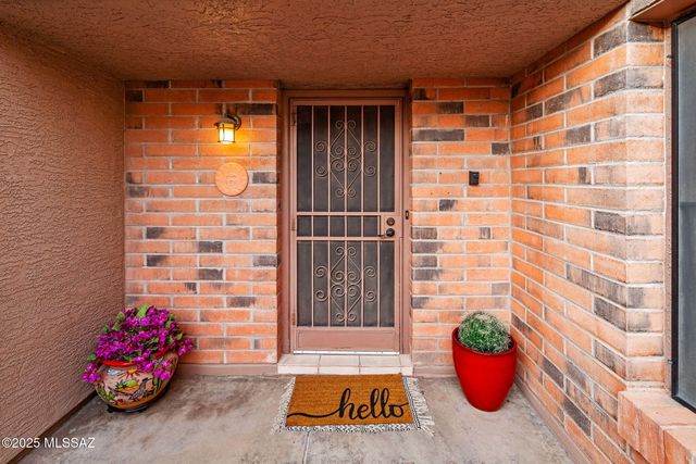 1000 W Rio Guaymas, Green Valley, AZ 85614