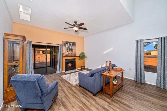 1000 W Rio Guaymas, Green Valley, AZ 85614