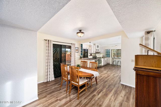 1000 W Rio Guaymas, Green Valley, AZ 85614