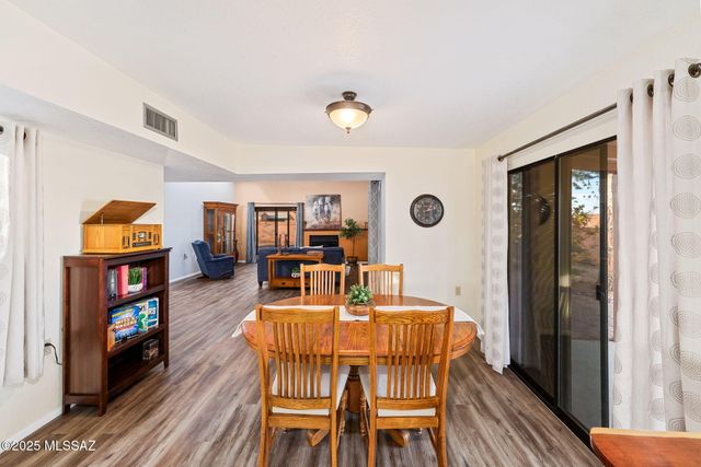 1000 W Rio Guaymas, Green Valley, AZ 85614