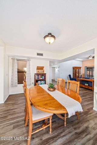 1000 W Rio Guaymas, Green Valley, AZ 85614