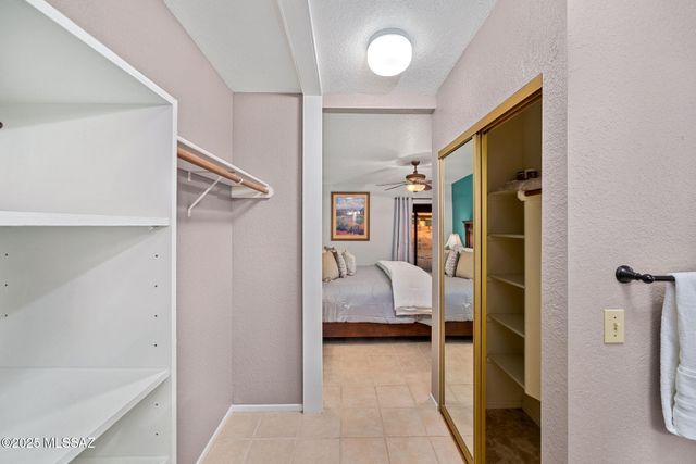 1000 W Rio Guaymas, Green Valley, AZ 85614